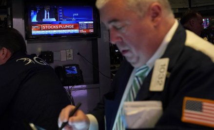Dow Jones stracił ponad 2 tysiące punktów