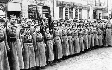 Ukraińscy chłopcy ze szkoły kadetów, którzy wzięli udział w manewrach w Charkowie (Ukraina, 1923 r.)