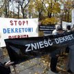Demonstracja w Warszawie przeciw korzystaniu przez władze miasta z dekretu Bieruta