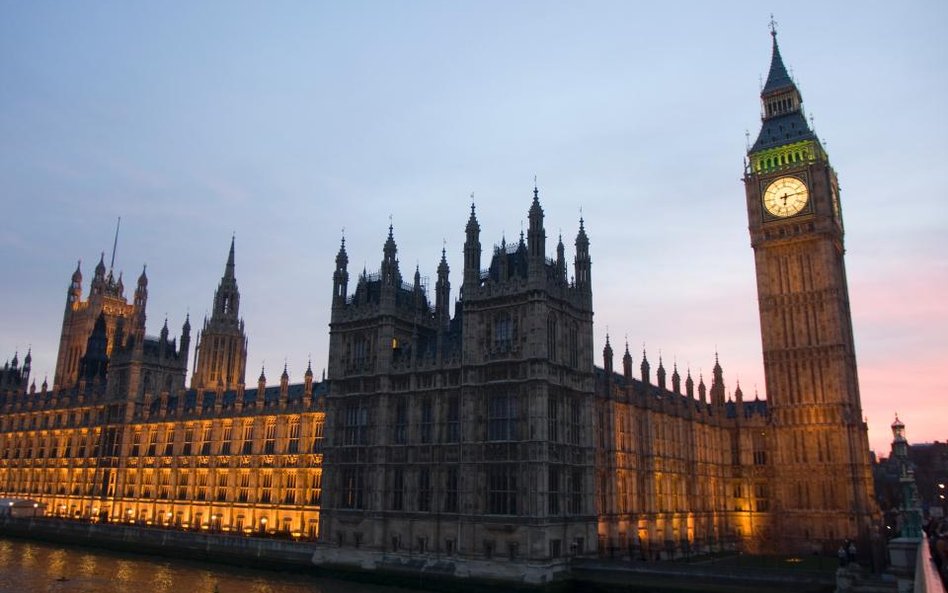 Pałac Westminsterski, wpisany na listę dziedzictwa kulturowego Unesco, nie przechodził żadnego poważ