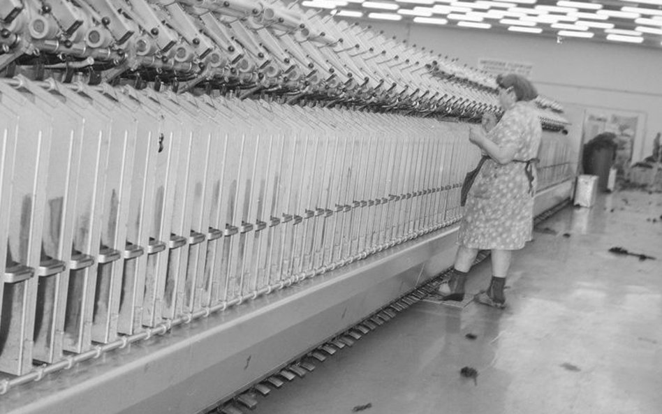 Feminizacja przemysłu włókienniczego była bardzo wysoka
