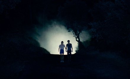 „Ava": Kiedy widzi się w życiu tylko czerń