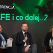 Wicepremier, minister obrony narodowej Władysław Kosiniak-Kamysz (C), dziennikarz Juliusz Sabak (L) 