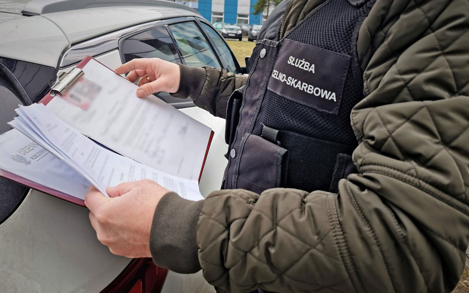 Skarbówka zajmie samochód, laptop lub towar na kilka dni
