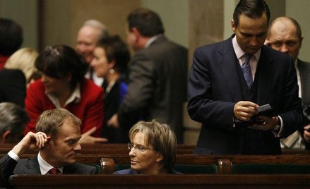 Premier to ubogi krewny swoich ministrów