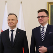 Prezydent Andrzej Duda i marszałek Sejmu Szymon Hołownia podczas spotkania w Pałacu Prezydenckim