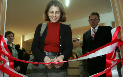 Julia Pitera otwiera jedną ze studenckich poradni prawnych, maj 2005 r.