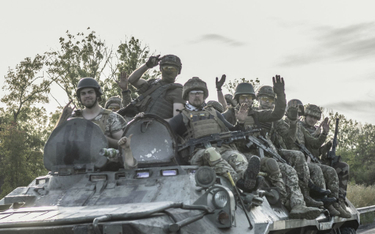 Ukraińscy żołnierze w okolicach Bachmutu