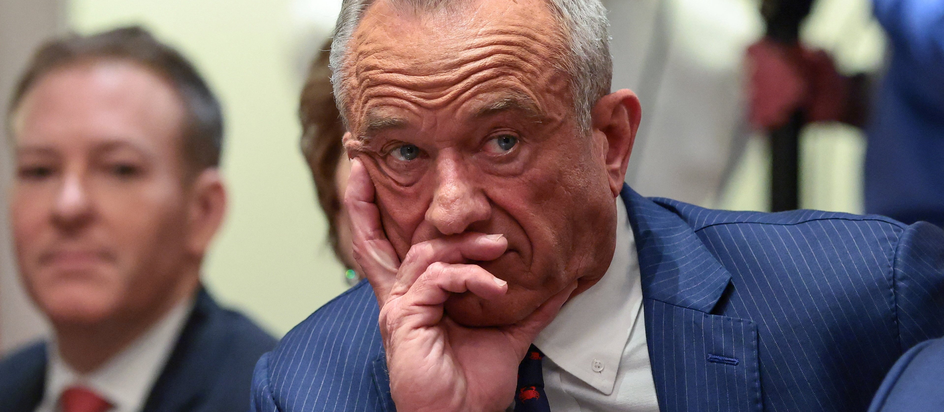 Sekretarz zdrowia USA: Nie boję się zarazków. Wciągałem narkotyki z deski sedesowej