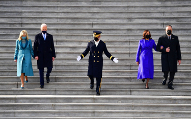 Moda na inauguracji: od rękawic Sandersa do Rolexa Bidena