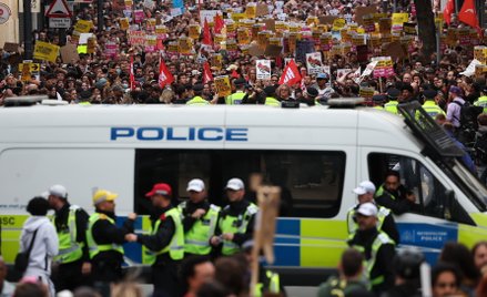 Protest w Londynie po śmiertelnym ataku nożem w Southport