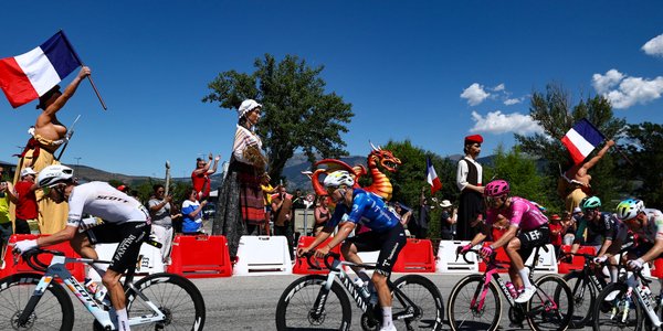 Rekordowe upały na Tour de France. Słynny wyścig zagrożeniem dla zdrowia kolarzy