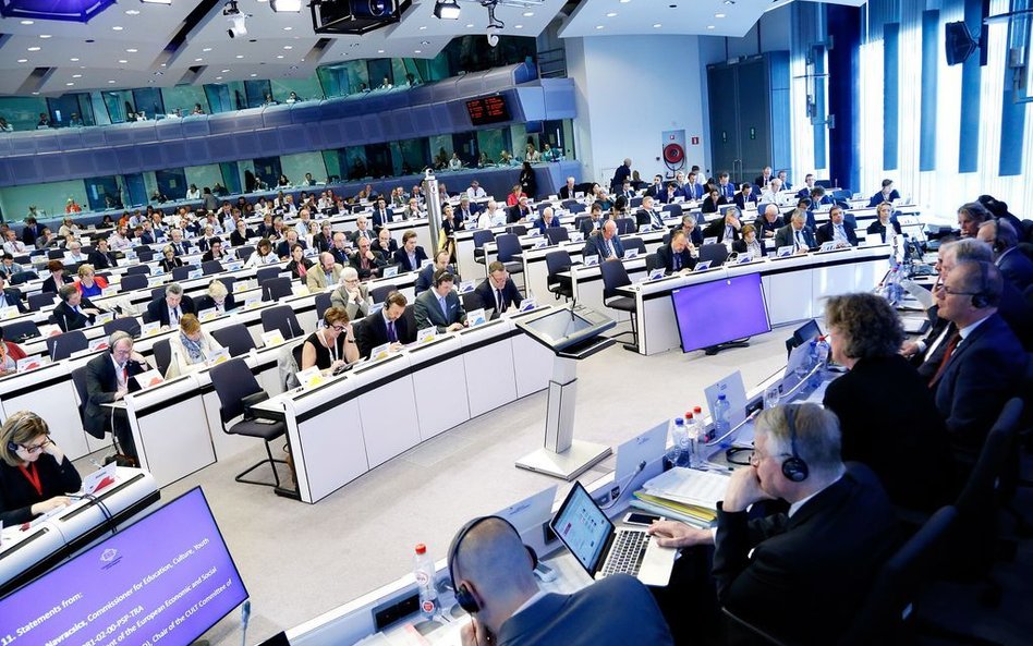 Komitet Regionów  to instytucja doradcza UE, która reprezentuje wszystkie regiony UE
