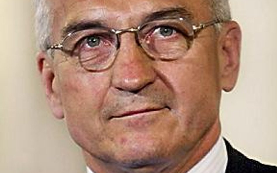 Ciemne chmury nad Bumarem