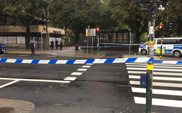 Sztokholm: Nożownik zaatakował policjanta