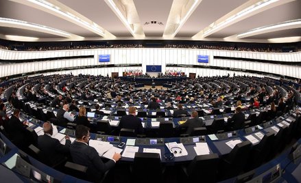 Rezolucja PE. Jak głosowali europosłowie z Polski?