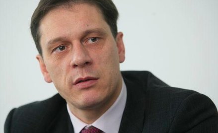 Podczas dzisiejszej sesji kurs akcji Petrolinvestu szuka dna
