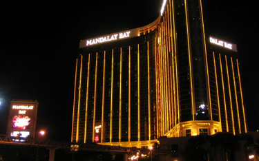 Mandalay Bay Resort and Casino w Las Vegas. Stąd strzelał zamachowiec