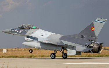 Jeden z dwóch najnowszych F-16AM rumuńskiego lotnictwa. Fot./Siły Powietrzne Rumunii.