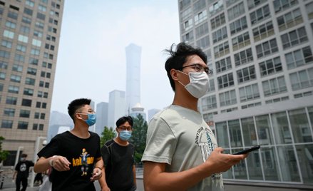 Ostra przecena w Chinach przez konflikt z USA