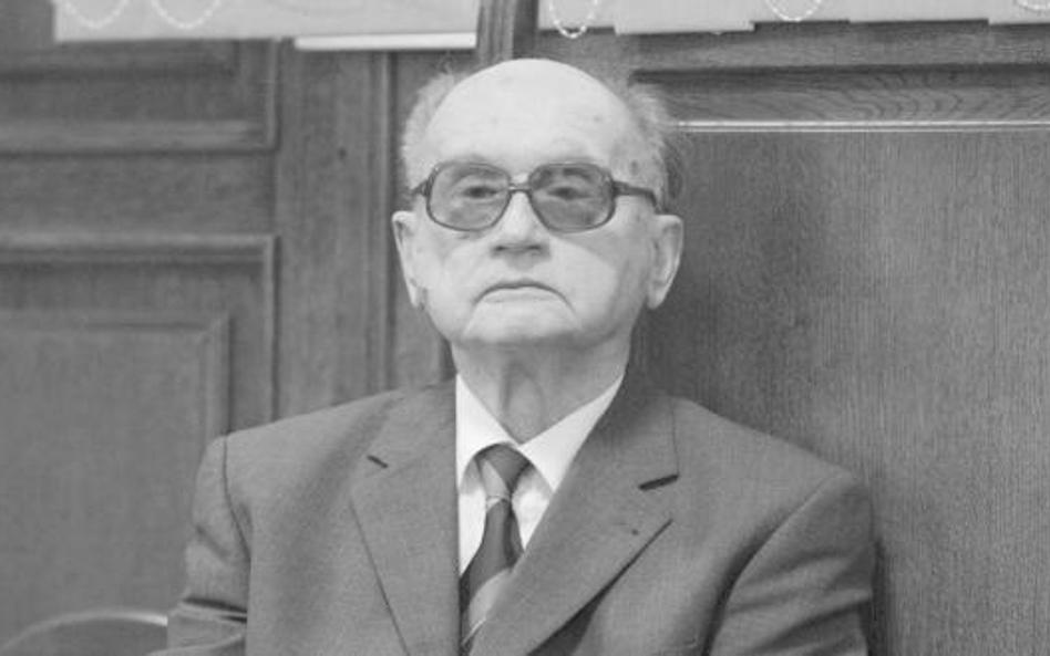 Sejm nie uczcił gen. Jaruzelskiego minutą ciszy