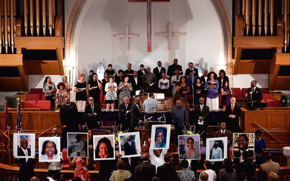 Fan białej Rodezji Dylann Roof zabił 15 czerwca 2015 r. w kościele w Charleston w Karolinie Południo