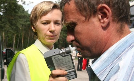 W 2022 r. policja zatrzymała aż 3,3 tys. Ukraińców prowadzących auta po alkoholu