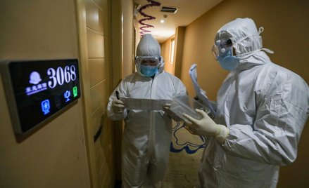 Chiny: Poprawa u pacjentów z koronawirusem po lekach na HIV