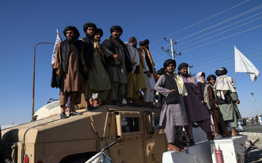 Kreml sprzedał paliwa i zboże talibom po dużo niższych cenach