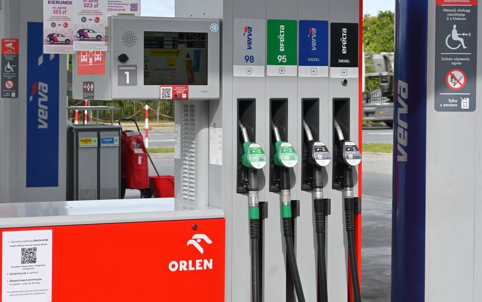 Benzyna po 6,03 zł, diesel 7,07 zł. Rząd ustalił maksymalne stawki na weekend i poniedziałek