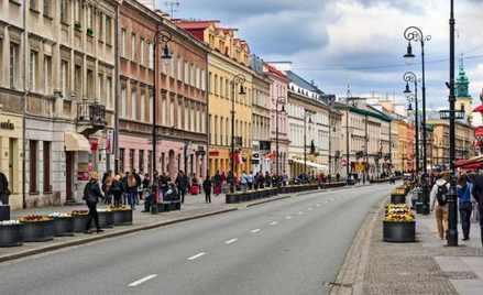 Długa jadłodajnia dla turystów