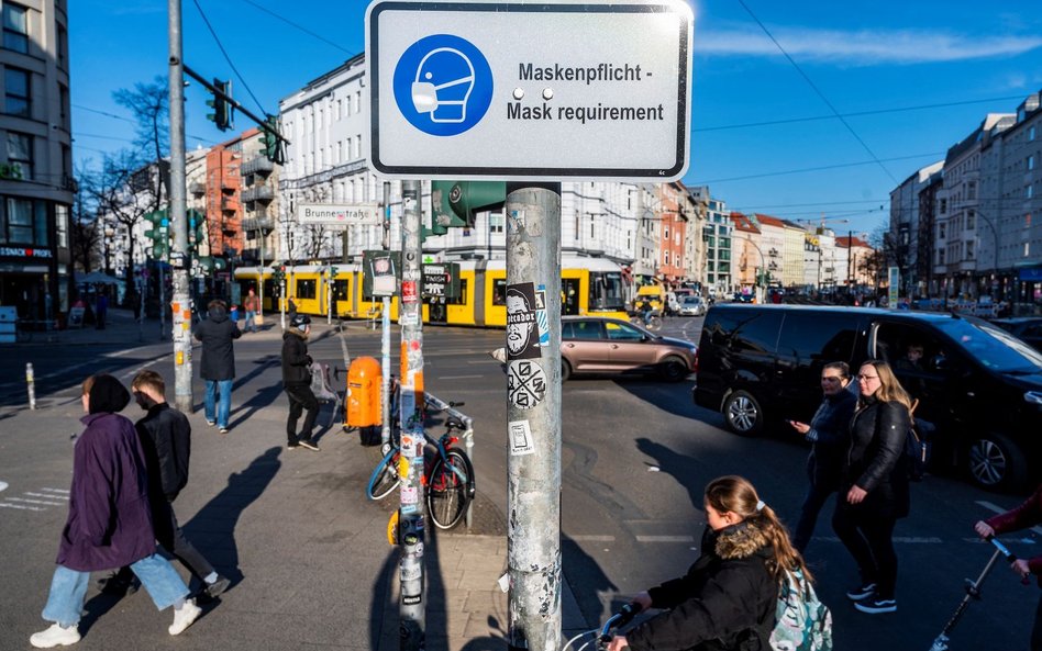 Niemcy na początku trzeciej fali koronawirusa. "Przygotujmy się na trudne tygodnie"