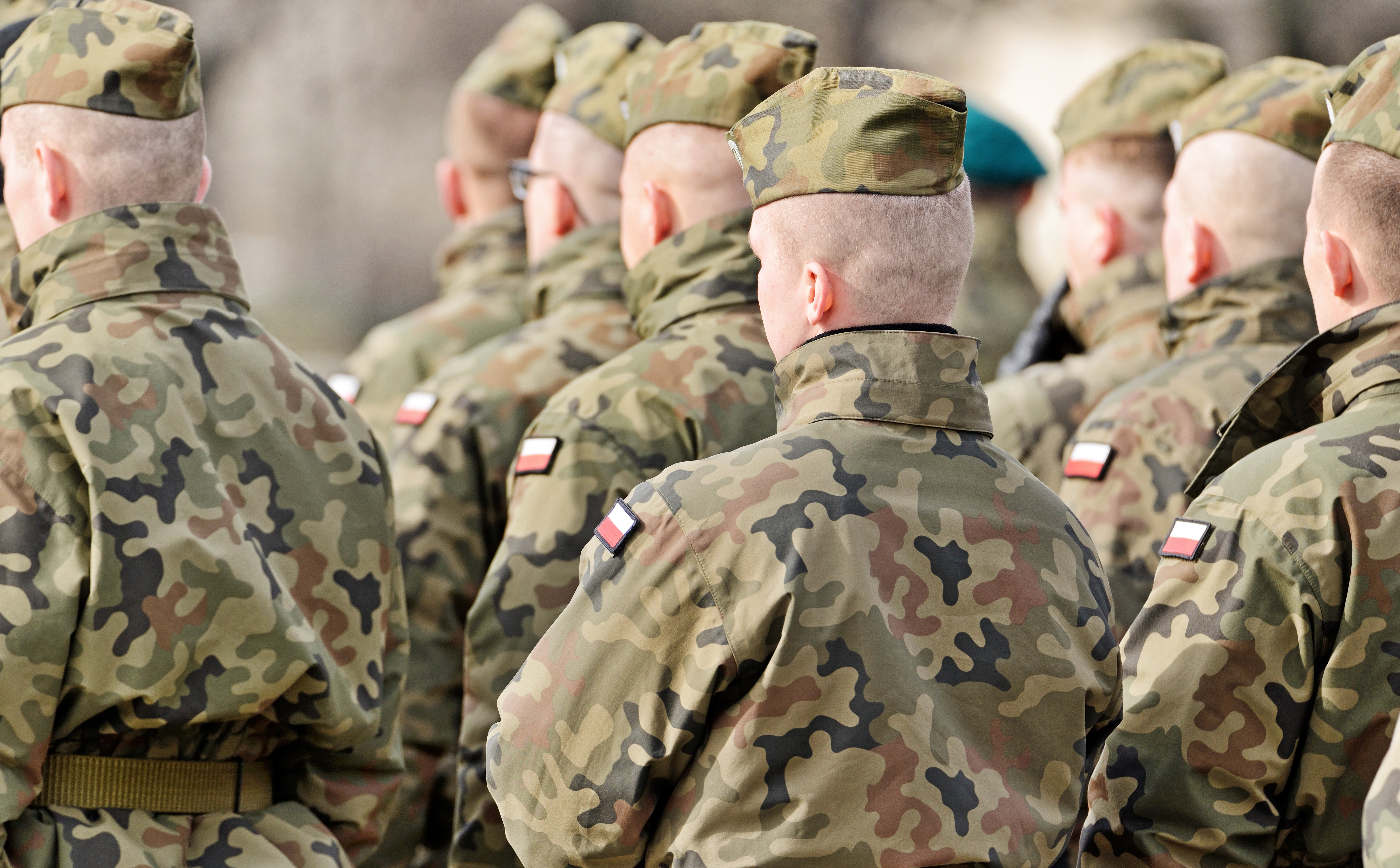Eksperci: Zwiększenie wydatków na obronność to nie wszystko. Trzeba ułatwić budowę fabryk uzbrojenia