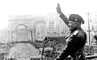 Benito Mussolini (1883–1945), premier Królestwa Włoch (1922–1943), dyktator Włoskiej Republiki Socja