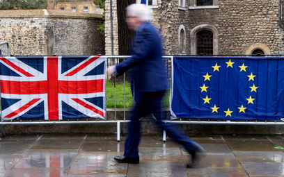 Brexit: brak umowy z UE to pewna recesja