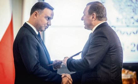 Prezydent Andrzej Duda pamięta wściekły atak, jaki przypuściła na niego telewizja publiczna w 2017 r