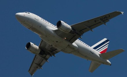 Air France-KLM przyspiesza cięcie kosztów