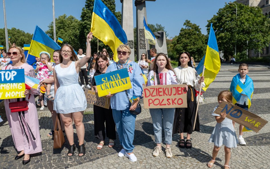 Rząd uruchamia dodatkowe 19,6 mln zł z rezerwy celowej dla Urzędu do spraw Cudzoziemców.