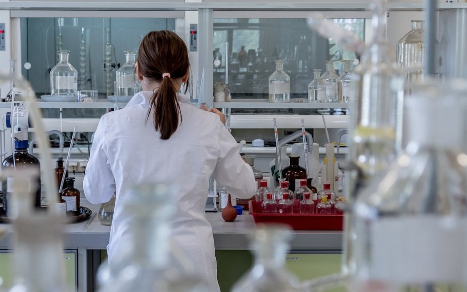 Nowa nadzieja dla pacjentów z rakiem rdzeniastym tarczycy - radioizotopowa terapia celowana