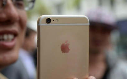 Apple obniża ceny iPhone’ów