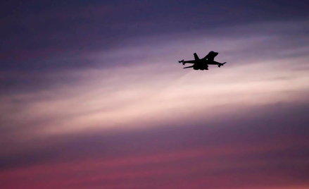 Myśliwiec F-16 nad Ohio