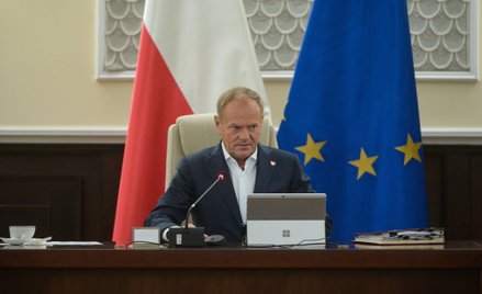 Premier Donald Tusk podczas posiedzenia rządu w siedzibie KPRM w Warszawie