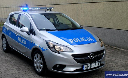Ranił nożem policjanta w pociągu. Poszło o brak biletu