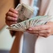 Pieniądze po zmarłych leżą na kontach w ZUS. Prawie 660 mln zł czeka na wypłatę