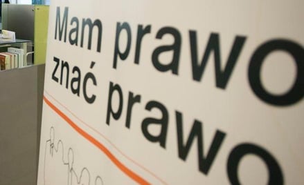 Darmowych porad prawnych szukają tysiące Polaków