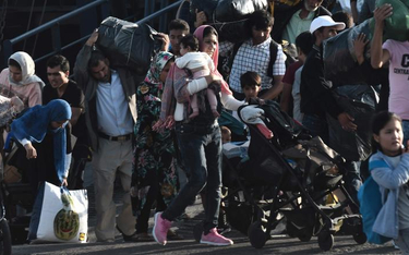 Ci migranci zostali przewiezieni na początku września z wyspy Lesbos do drugiego co do wielkości mia