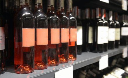 Jak ustalać lokalizację punktów sprzedaży alkoholu