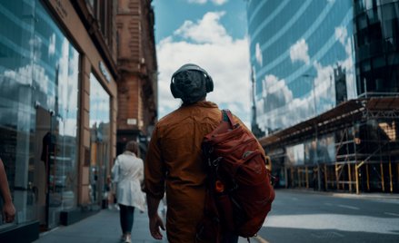 Analizie laboratoryjnej poddano 81 par słuchawek dousznych i nausznych dostępnych na rynkach Europy 