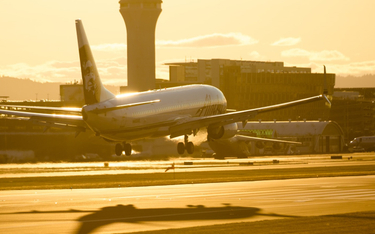 Offset węglowy:  linie lotnicze symulują troskę o ekologię?