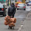 Dwa miliony Polaków doświadcza biedy